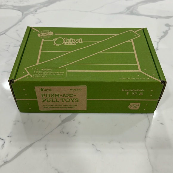 Kiwi crate – push and pull toys - Picture 1 of 3